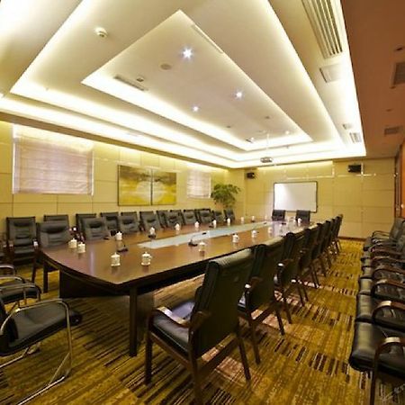Summer Cambridge Hotel Guiyang  Zewnętrze zdjęcie
